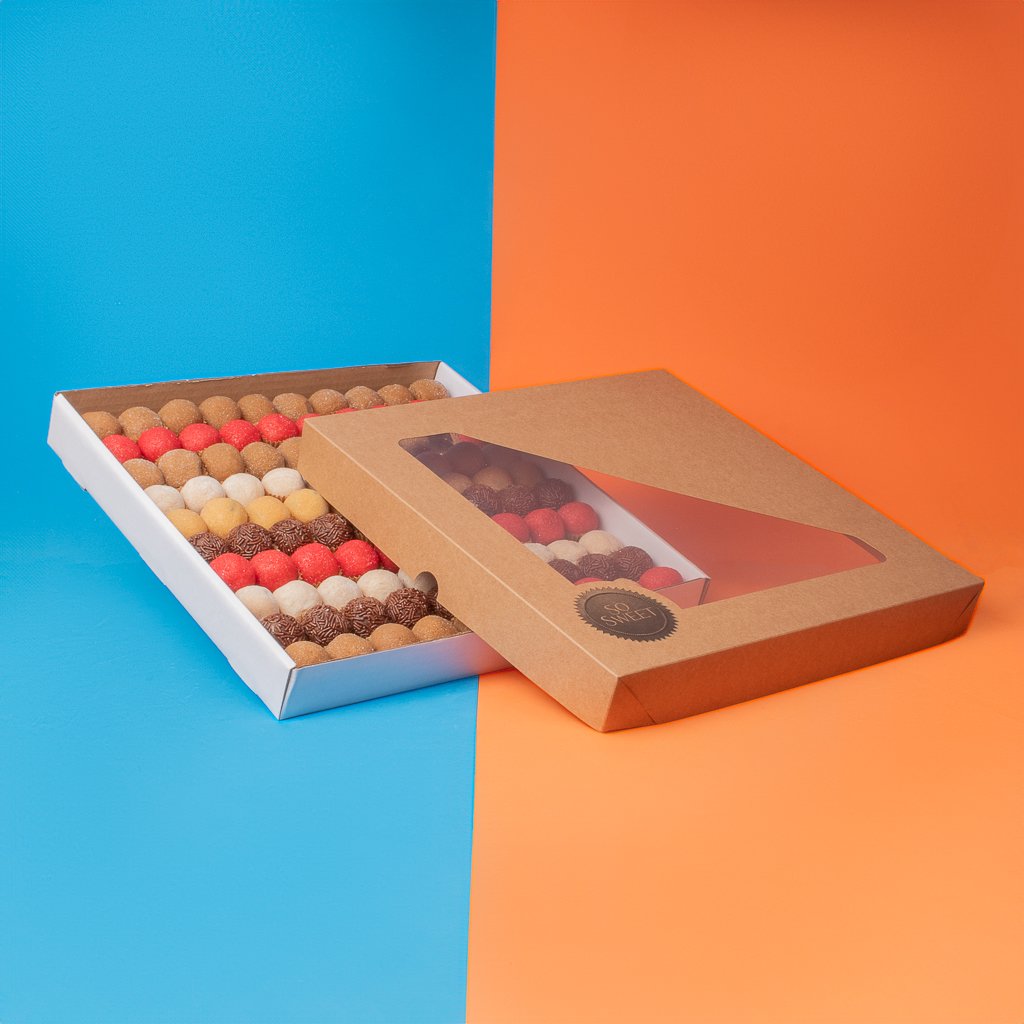 Caixa Quadrada Baixa Vermelha com Visor com 10un - Coleção Gift